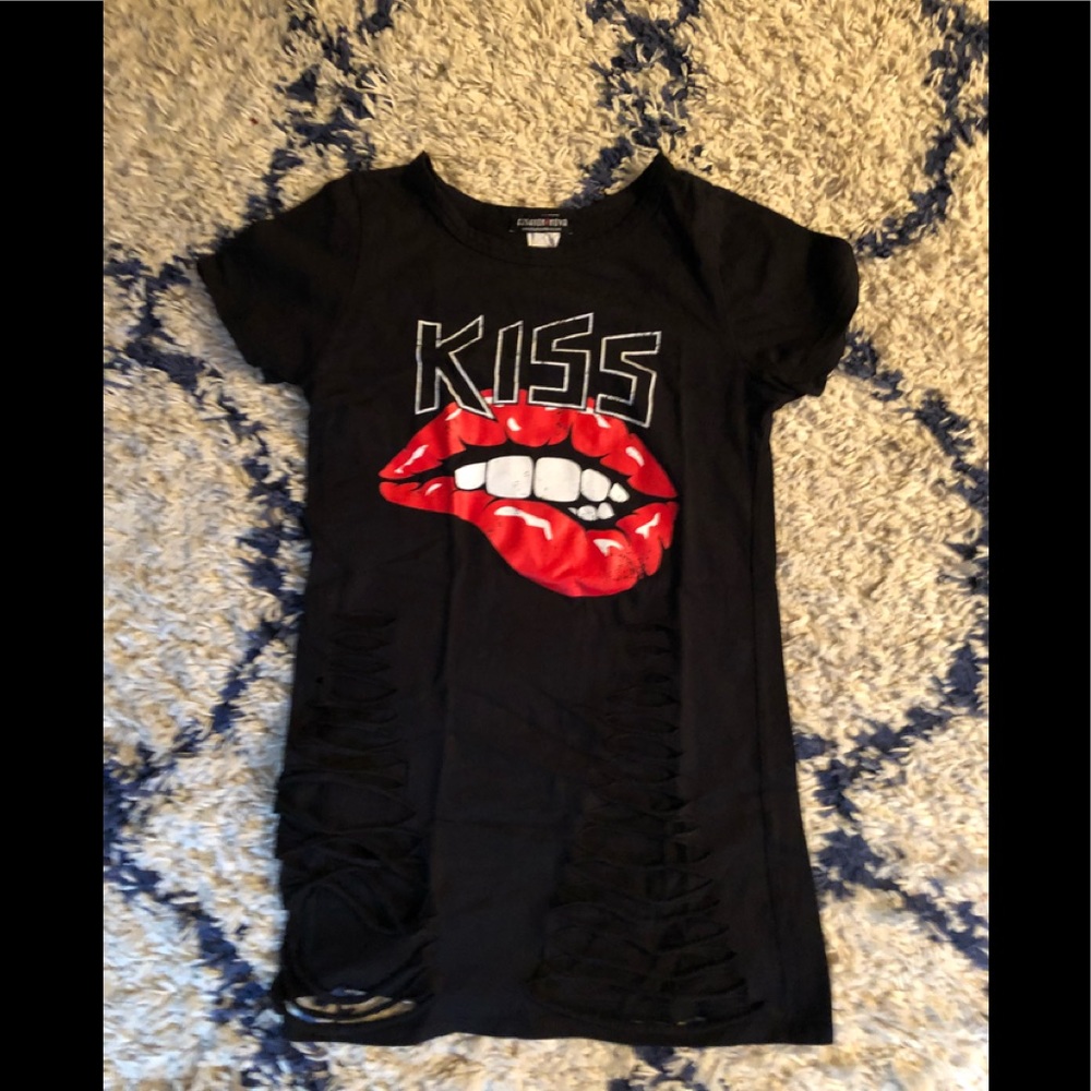 Fashion Nova tee
